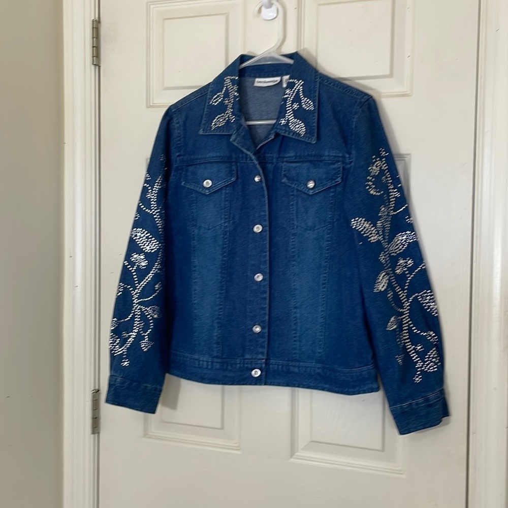 Women’s Denim Blue Jeans Jacket Size Small/ Medium Excellent Condition